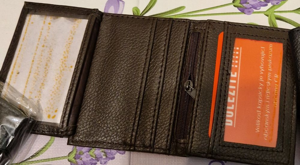 Vendo carteiras novas de homem