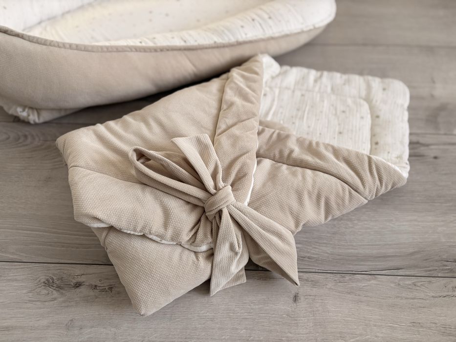 Zestaw muślinowy kokon gniazdko niemowlęce + rożek welur muślin beżowy