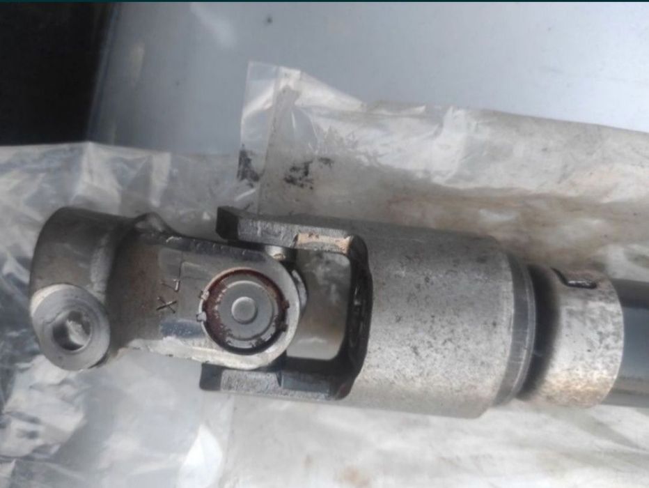 РУЛЕВОЙ ВАЛ СРЕДНЯЯ часть. 4522060280* (LEXUS)