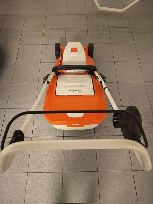Máquina de cortar a relva - STIHL RME 443