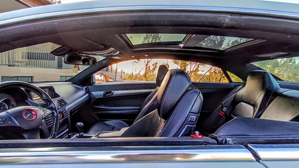 Mercedes E Coupé 2.2 biturbo CDI AMG Skyview