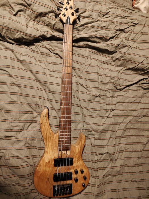 Esp Ltd B-205SM  Gitara basowa 5 strunowa prawie nowa