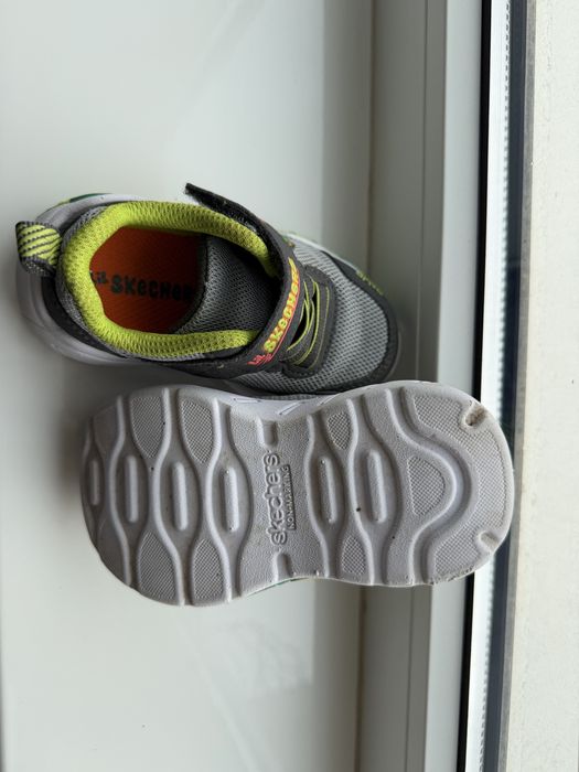 Продам Skechers 22 р