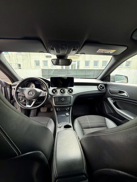 Mercedes-Benz CLA Shooting Brake Automático | Muito Estimado