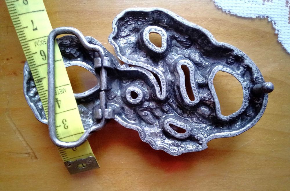 Klamra do paska, chiński smok