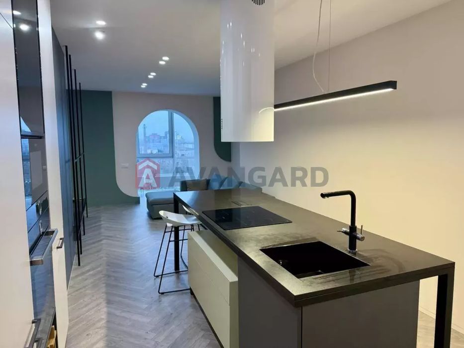 Продам 2к квартиру с дизайнерским ремонтом в ЖК Ривер Парк