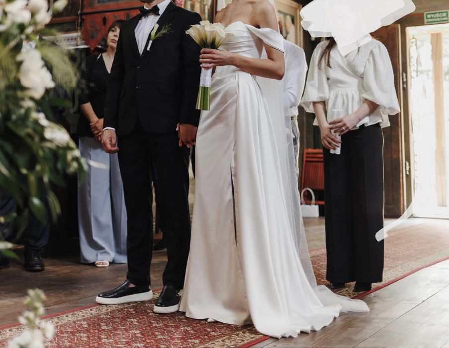 Продам весільну сукню 2в1