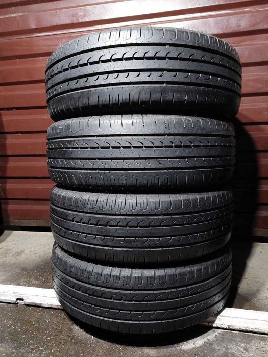 Шини 215 60 R17 GoodYear Efficient Grip Suv