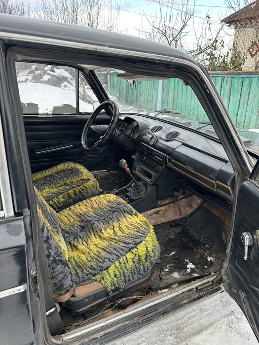 Продам ВАЗ 2106 на зимній резині з акумом