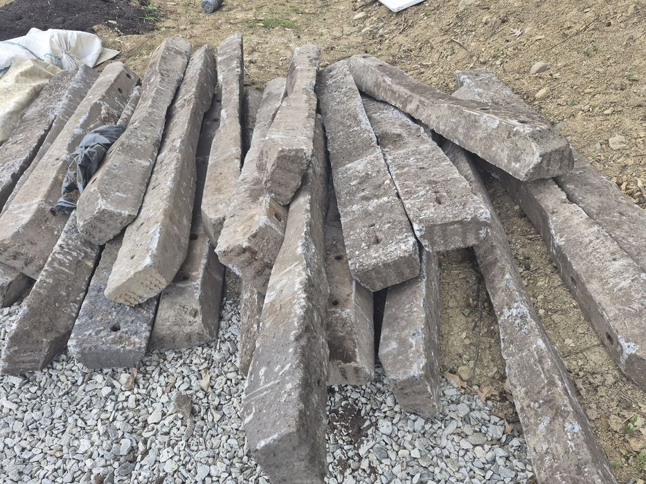 Podkłady kolejowe słupki betonowe