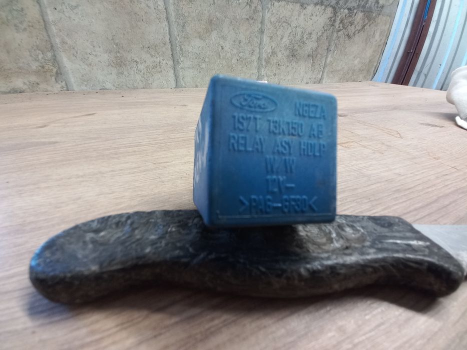 Przekaznik xenon mondeo mk3