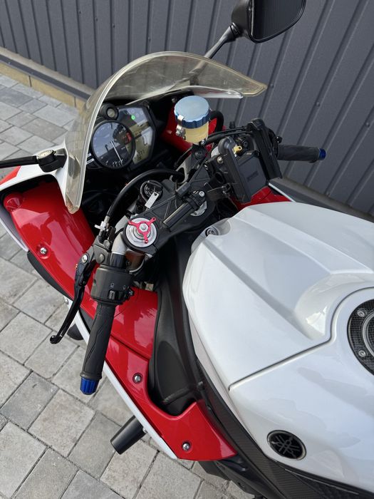 Yamaha R1 Без пробігу обслужений доставка