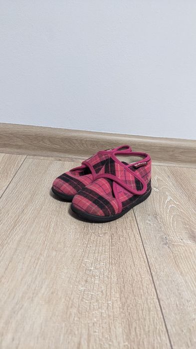 Продам туфлі для дівчинки