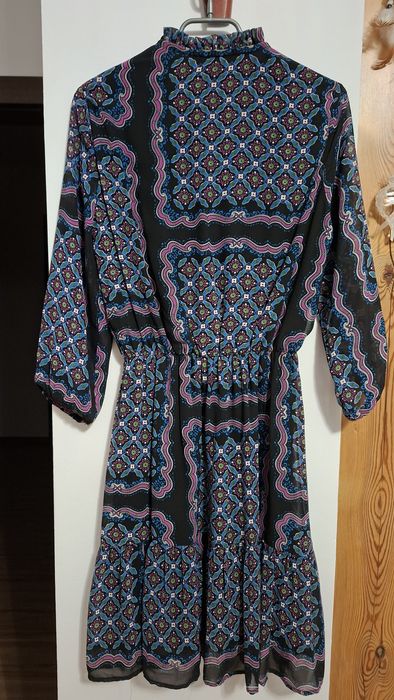 Sukienka z rekawem 3/4