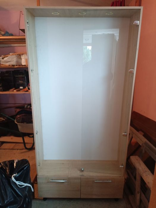 Продам вітрини торгівельні