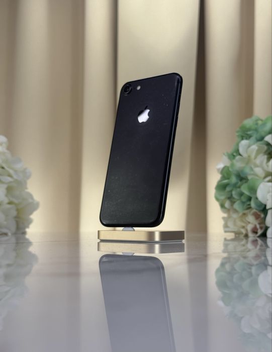 Оригінальний iPhone 7 Neverlock 32GB Black (Магазин Гарантія)