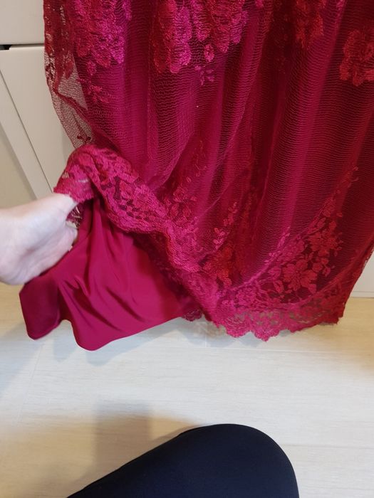 Sukienka czerwona Vissavi L 40