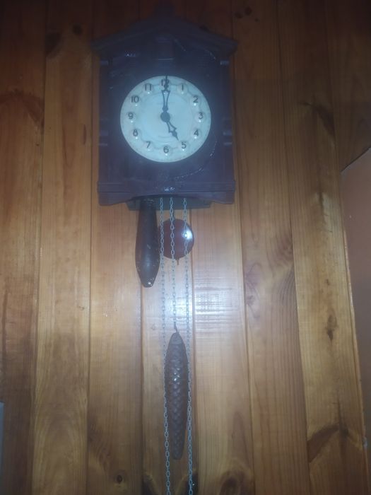 Часы кукушка 800грн