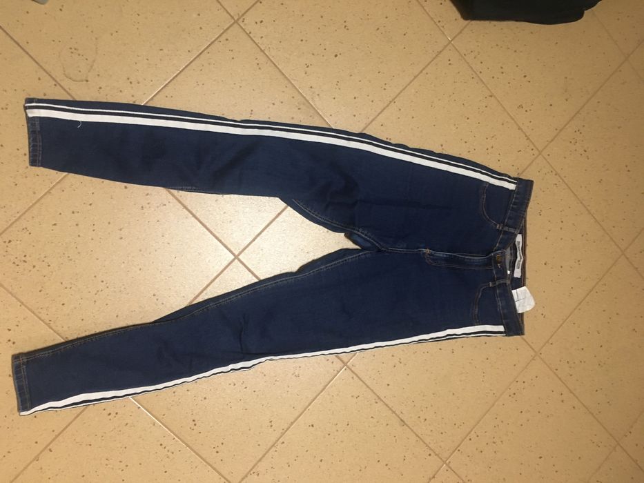 Zara jeansy z lampasem r.38 stan bdb