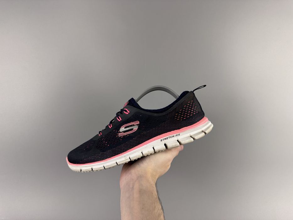 Розмір 39 25 см Жіночі кросівки Skechers Glider Harmony