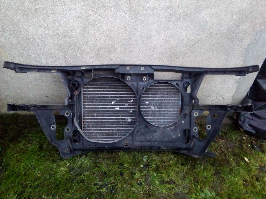 Chłodnice pas przedni 1.9 2.5TDI Audi A6 C5 A4 B6 4B0.010157D
