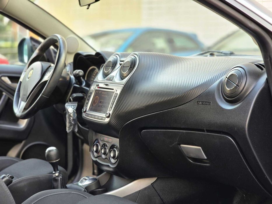 ALFA ROMEO MITO 1.3JTDM 85cv DISTINTIVO