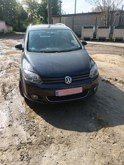 Продам гарну машину