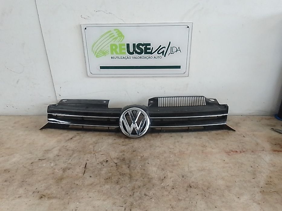 Grelha frente VOLKSWAGEN Golf VI (5K1)