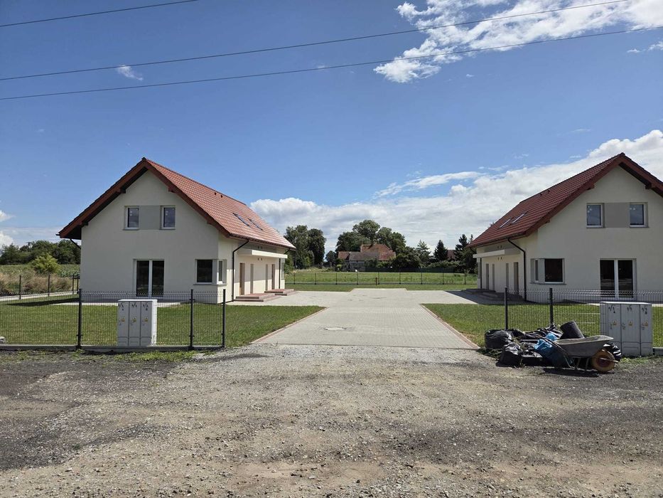dom jednorodzinny w zabudowie bliźniaczej | 98,8 m² | Borów, ul. Brzozowa