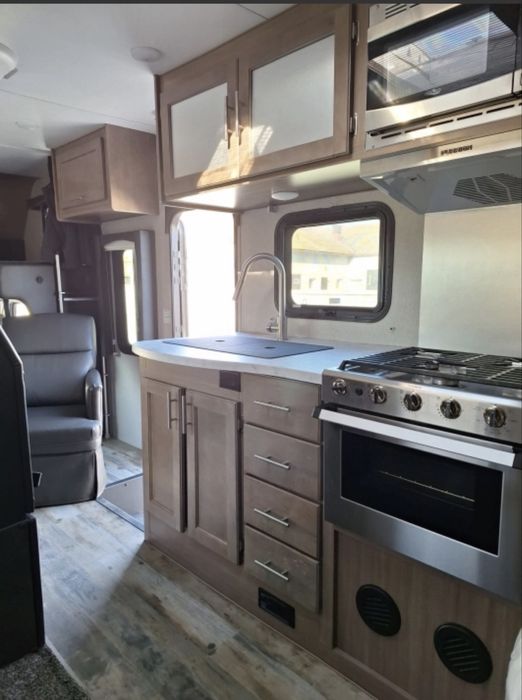 Ford E450 – Amerykański kamper 2021 rok