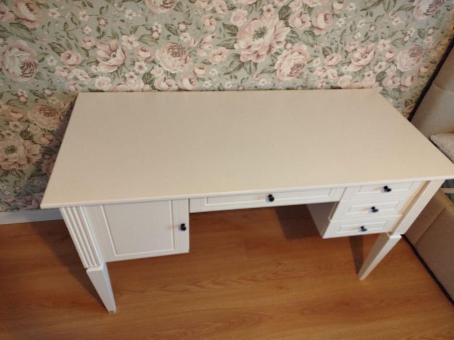 Biurko Ines elegant white sekretarzyk