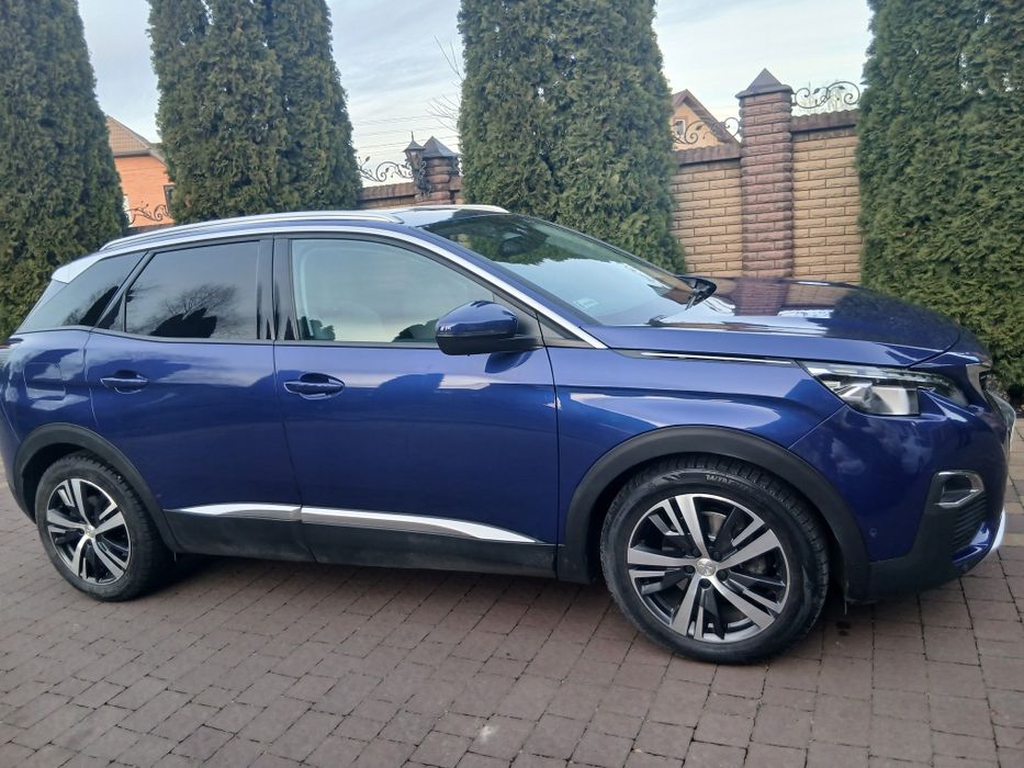 Авто в хорошому станні