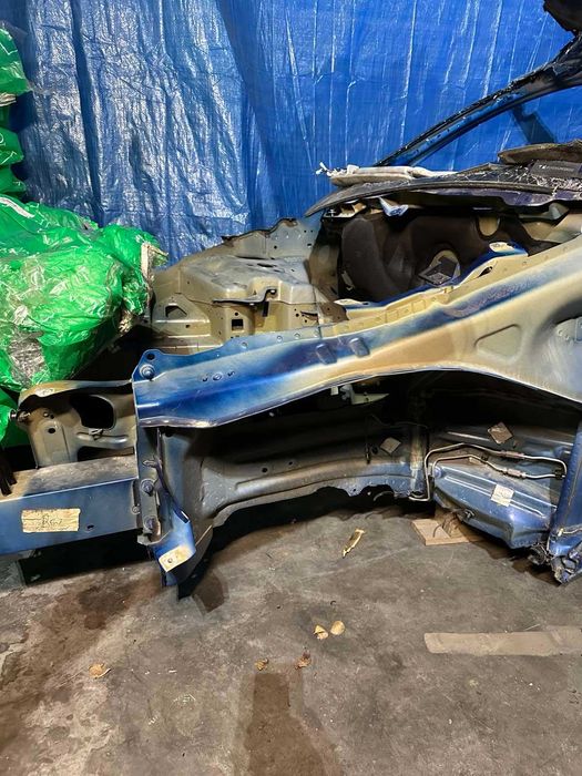 Четверть передня ліва/права Tesla Y 2021-