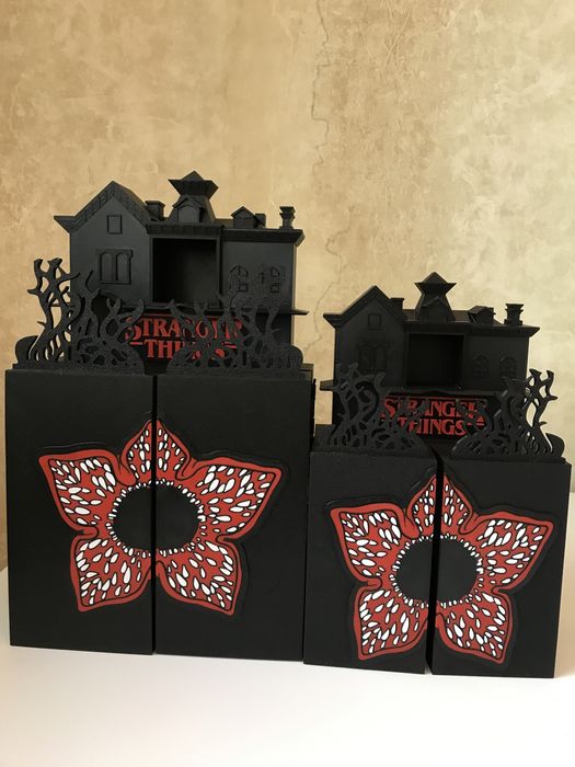 Стенд для Фігурок Stranger Things Kinder Joy. Дивні Дива. ОСД