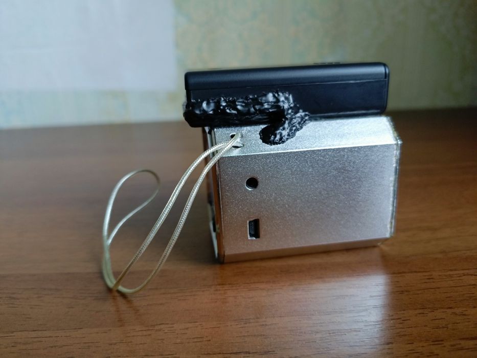 Продам портативну колонку