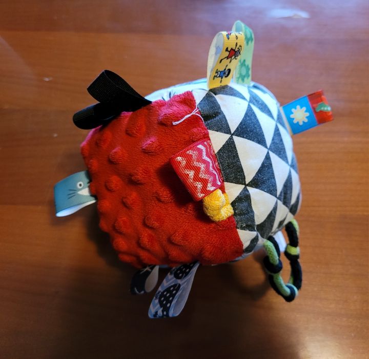 Kostka edukacyjna dla niemowląt