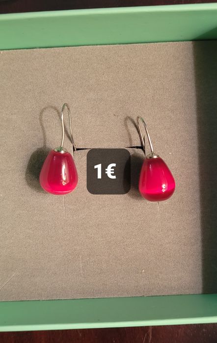 Vende Colar e bincos