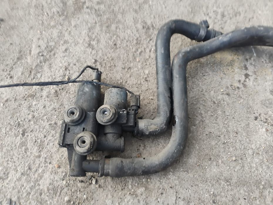 Bmw E46 Elektrozawór wody plynu pompka