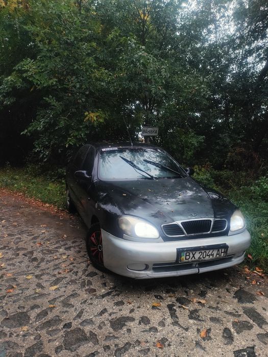автомобіль ланос