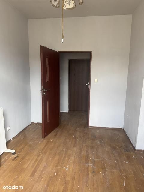 24,5 mkw pokój, kuchnia, łazienka z wc.