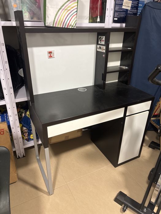 Secretraia IKEA MICKE