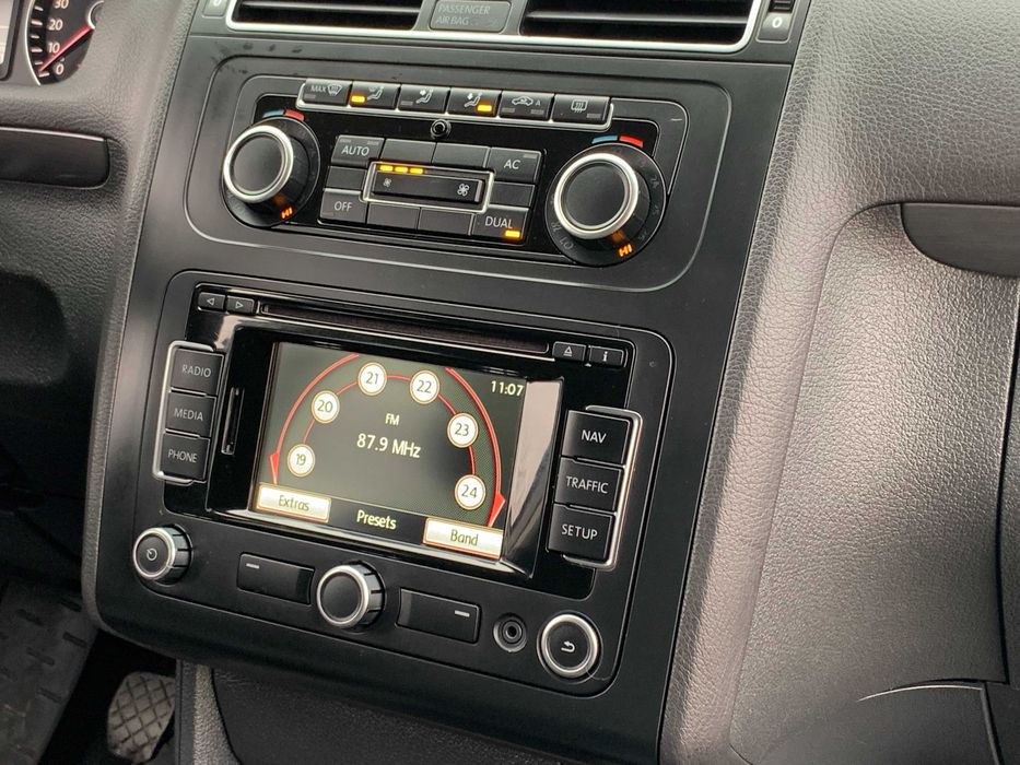 Volkswagen Touran 2011