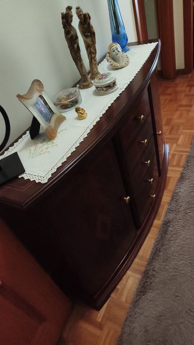 Vendo móveis antigos
