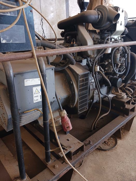 Gerador com 22,5 Kva