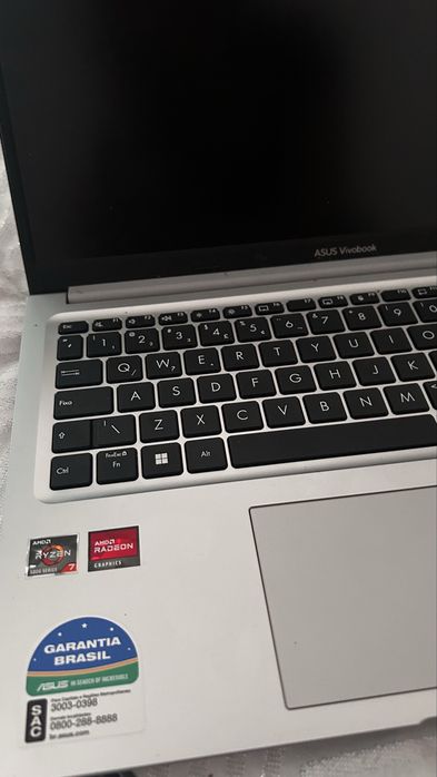 ASUS VIVOBOOK amd ryzen 7