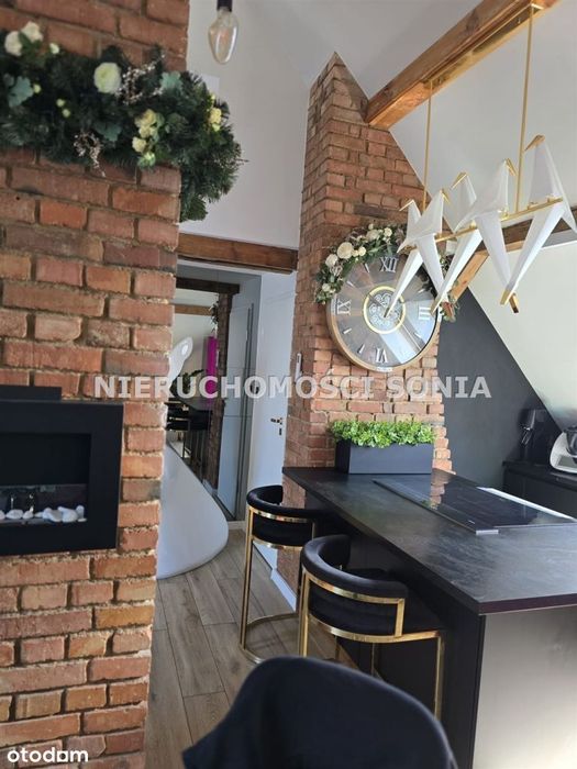 Stylowy loft 77 m² ostatnie piętro do zamieszkania