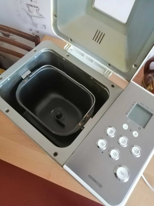 Продам хлібопіч Kenwood