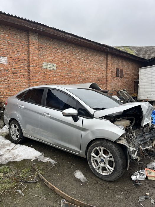 Ford fiesta після ДТП
