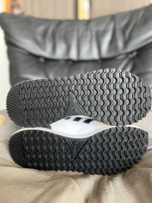 Adidas ZX700_HD r.7,5