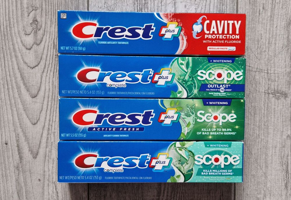 Дитяча і доросла зубна паста Crest Hello White щітка Oral Colgate